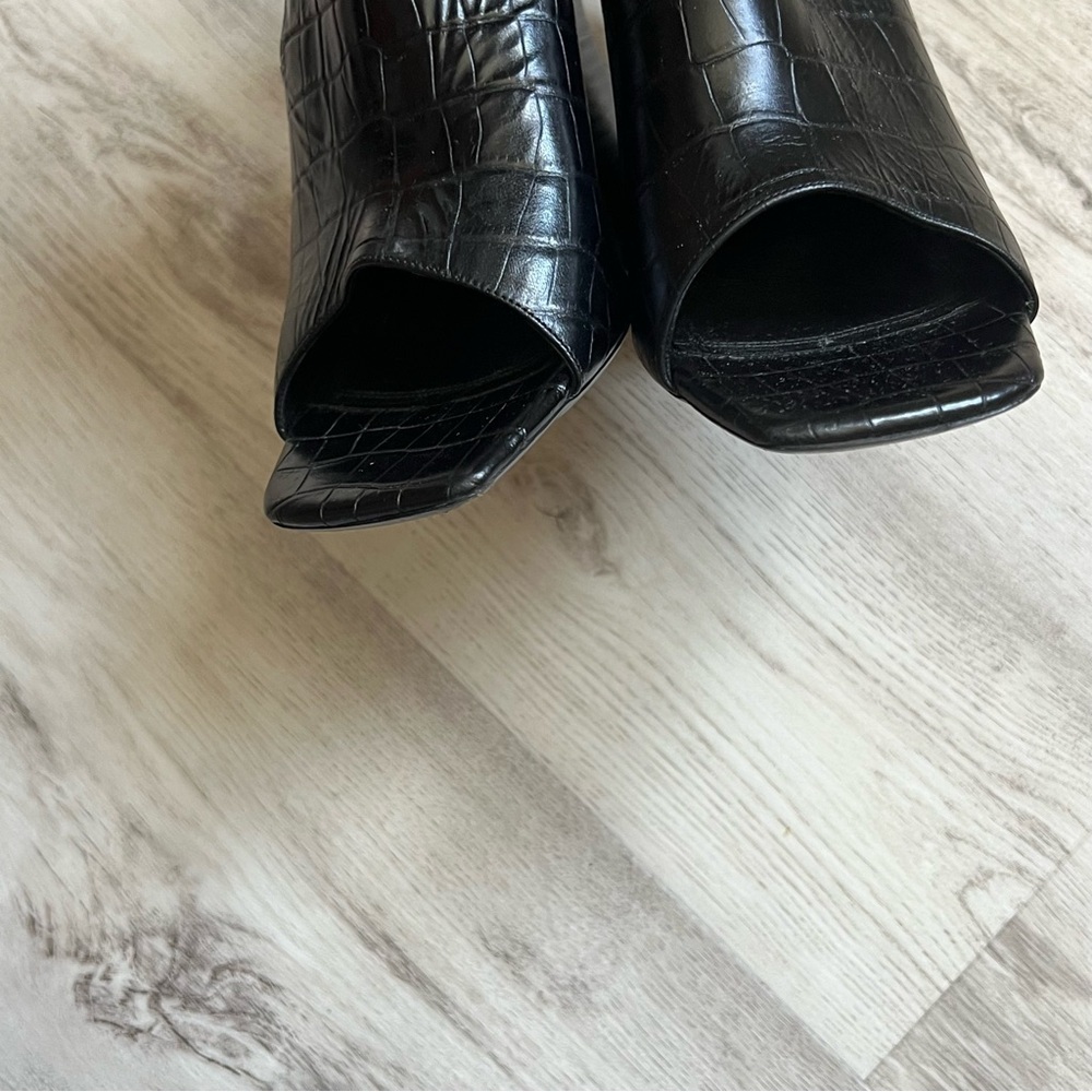 Celine Black Croc leather Heels - Picture 3 of 8